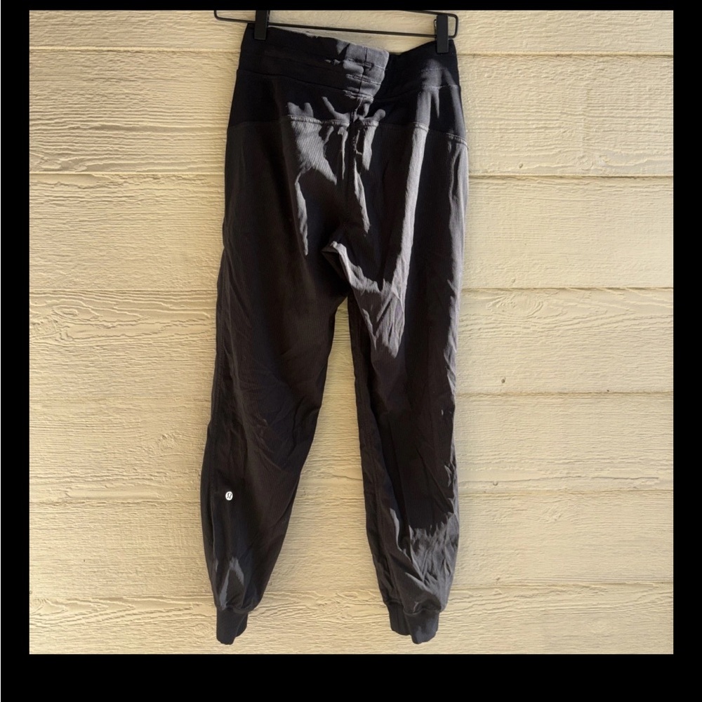 Lululemon Black Jogger Pants size 4